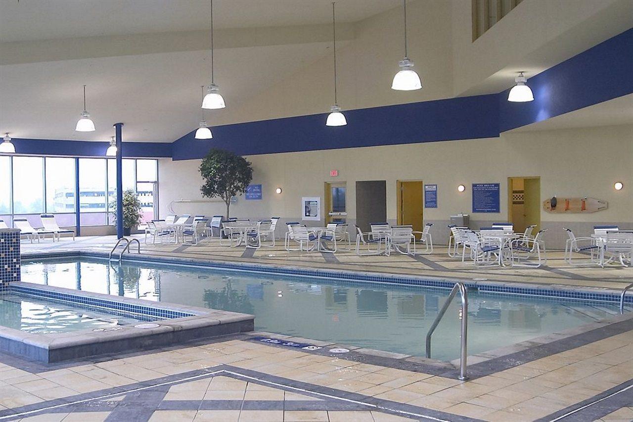 Hotel Embassy By Hilton Falls/ Fallsview 4*