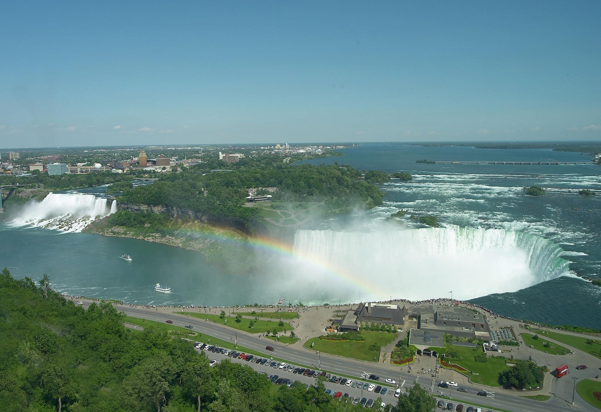 Embassy By Hilton Falls/ Fallsview Hotel Niagara Falls
