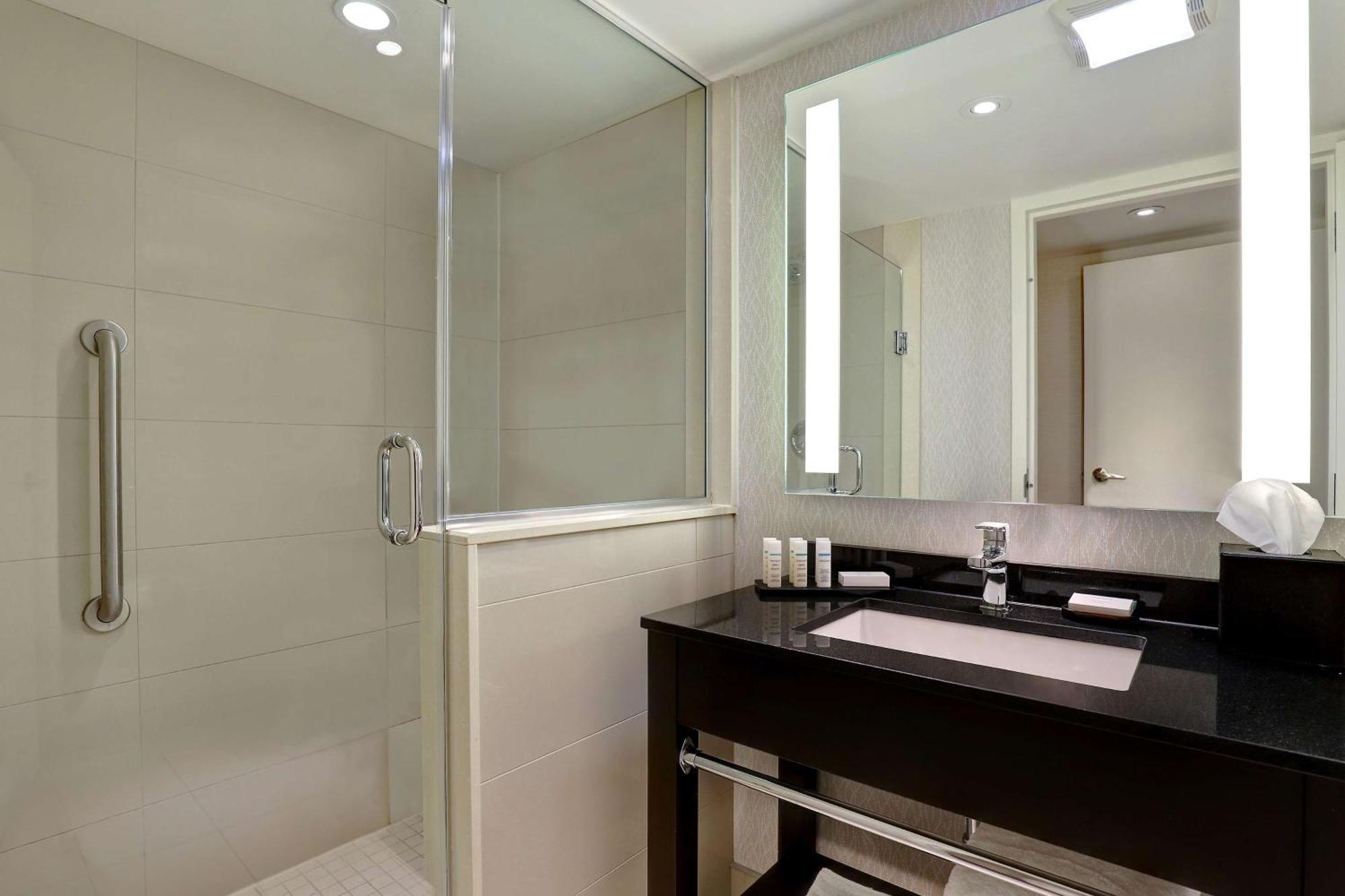 Embassy By Hilton Falls/ Fallsview 4* Niagara Falls
