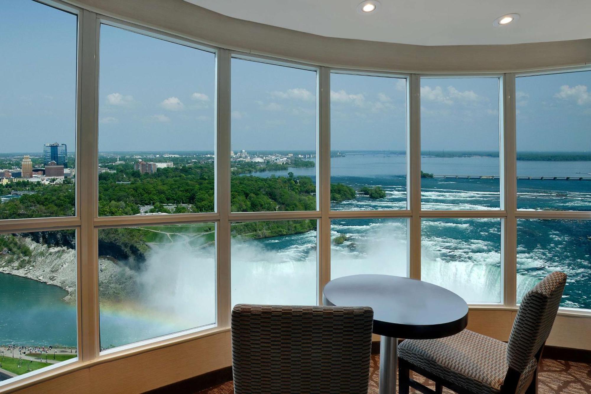 Embassy By Hilton Falls/ Fallsview 4* Niagara Falls